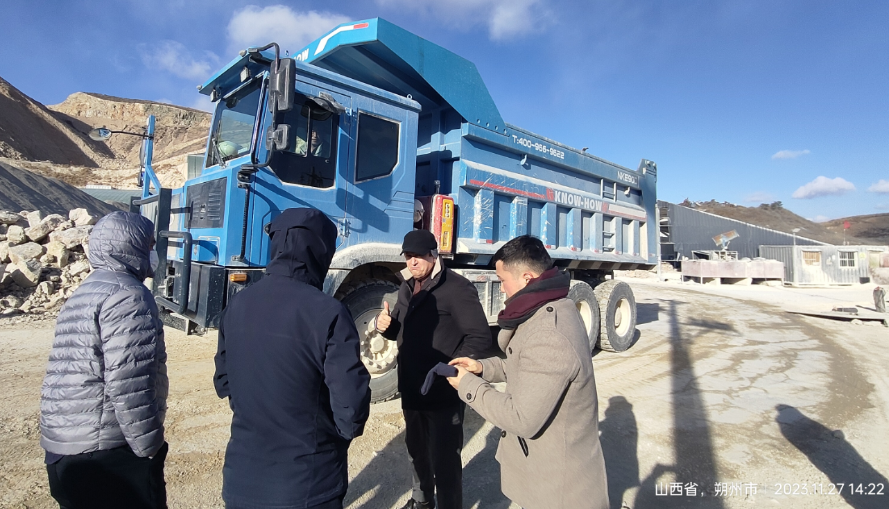 Foreign guests visited KNOW-HOW Group to inspect new energy electric mining equipment